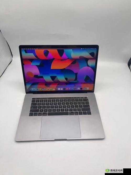 18 岁 MacbookPro 高清功能：惊艳你的视觉体验