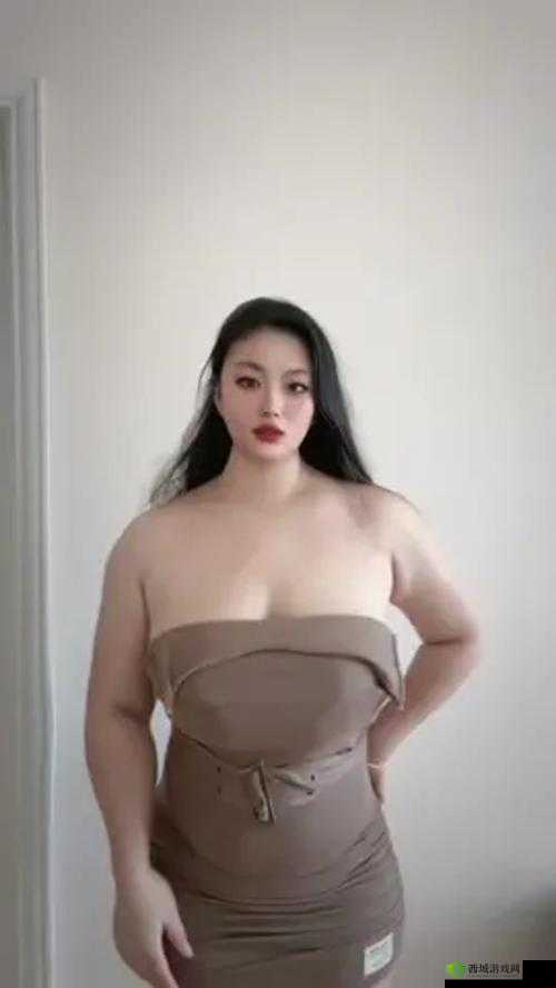 另类 BBW 老太婆:身体肥胖却充满魅力